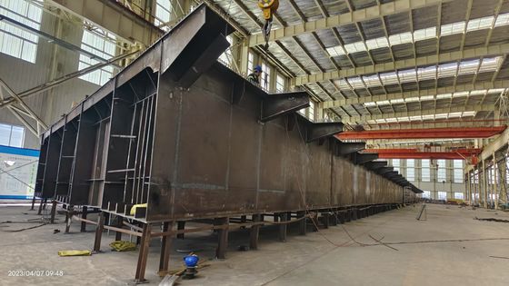 고속도로 철도 프로젝트에 대한 고강성 사용자 지정 철강 띠 다리 짧고 강한 건설 시간